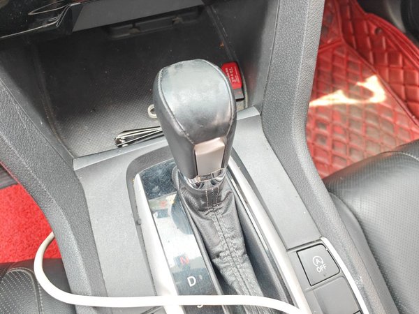 Honda Civic 2016, 145300 км, за 8713 USD - фото 12