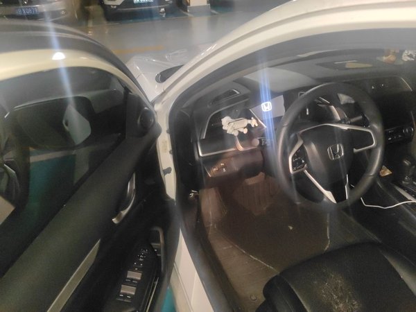 Honda Civic 2016, 147600 км, за 6302 USD - фото 17