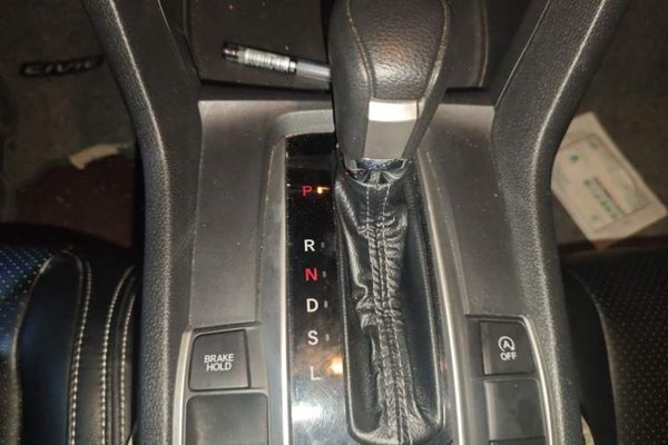 Honda Civic 2016, 60500 км, за 7436 USD - фото 15