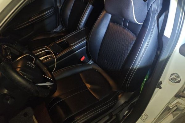 Honda Civic 2016, 60500 км, за 7436 USD - фото 16