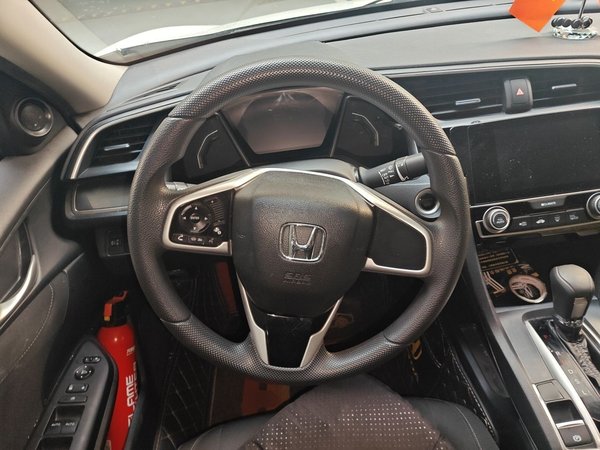 Honda Civic 2016, 61800 км, за 9511 USD - фото 11