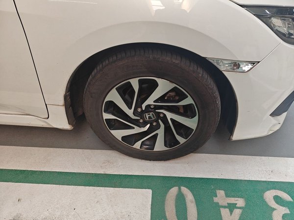 Honda Civic 2016, 61800 км, за 9511 USD - фото 8