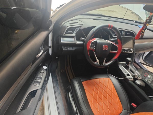 Honda Civic 2016, 68900 км, за 9818 USD - фото 13