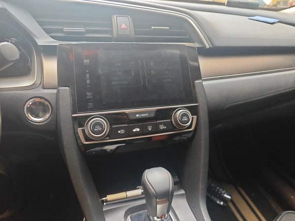 Honda Civic 2016, 68900 км, за 9818 USD - фото 10