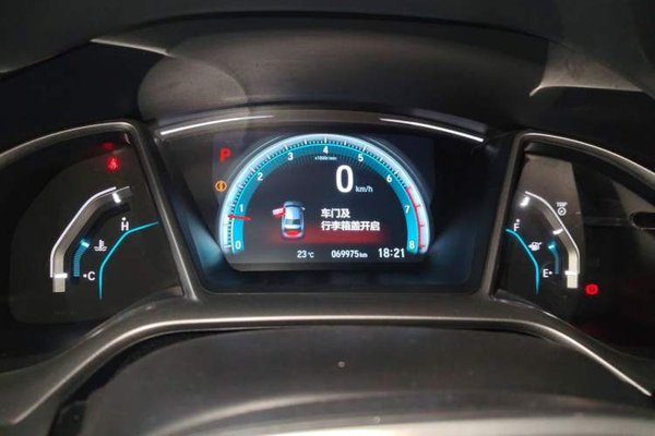 Honda Civic 2016, 70000 км, за 9259 USD - фото 8