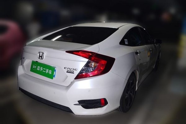 Honda Civic 2016, 70000 км, за 9259 USD