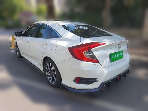 Honda Civic 2016, 79100 км, за 10227 USD