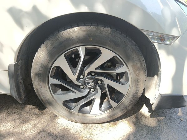 Honda Civic 2016, 79100 км, за 10227 USD - фото 8