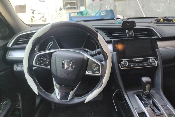 Honda Civic 2016, 80900 км, за 9045 USD - фото 7