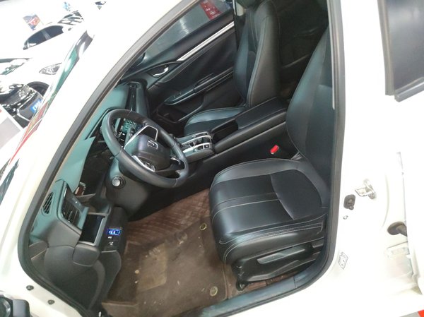 Honda Civic 2019, 99300 км, за 9713 USD - фото 14