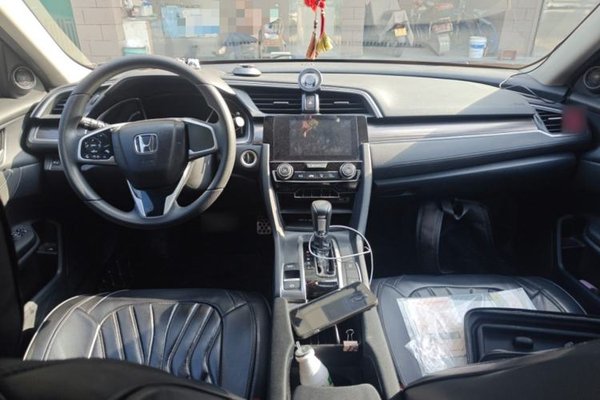 Honda Civic 2019, 63300 км, за 13779 USD - фото 18