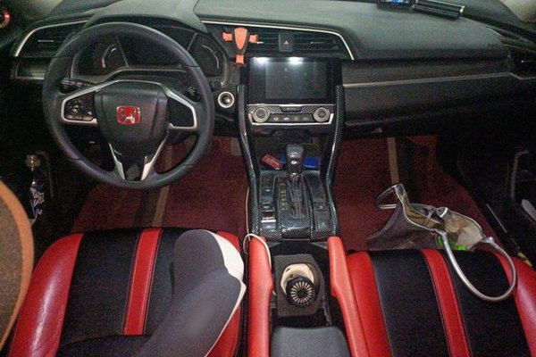 Honda Civic 2019, 68100 км, за 9572 USD - фото 10