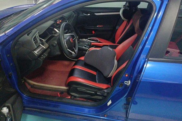 Honda Civic 2019, 68100 км, за 9572 USD - фото 16
