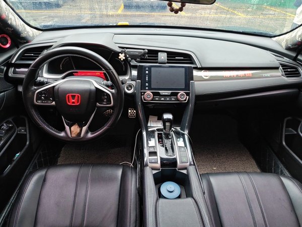 Honda Civic 2019, 99400 км, за 10715 USD - фото 10