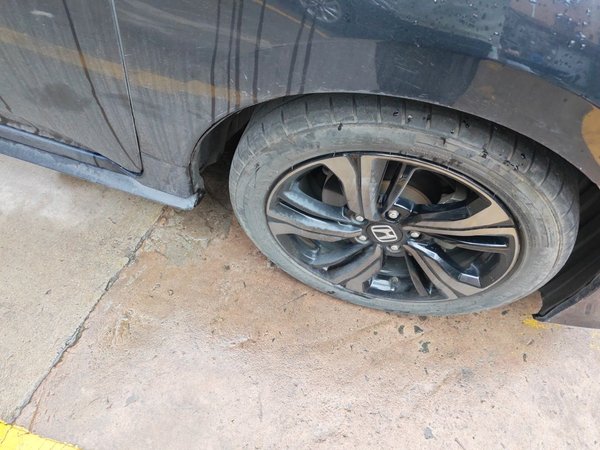 Honda Civic 2019, 99400 км, за 10715 USD - фото 8