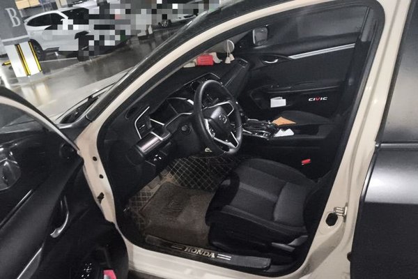 Honda Civic 2019, 36700 км, за 10718 USD - фото 16