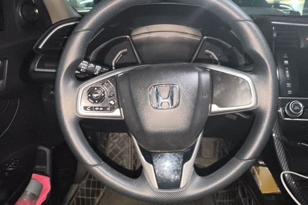 Honda Civic 2019, 36700 км, за 10718 USD - фото 10