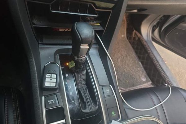 Honda Civic 2019, 72600 км, за 8853 USD - фото 14