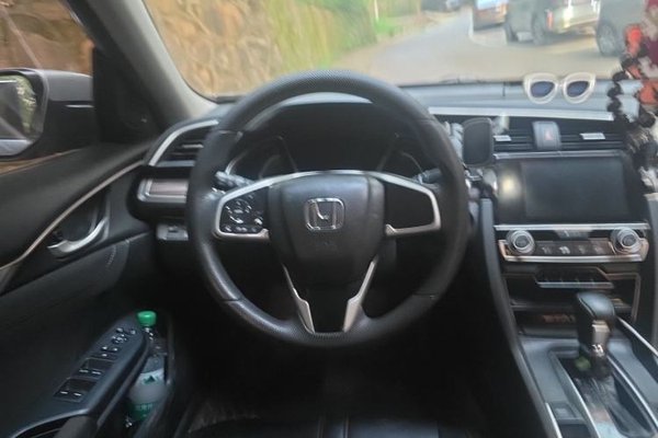 Honda Civic 2019, 72600 км, за 8853 USD - фото 10