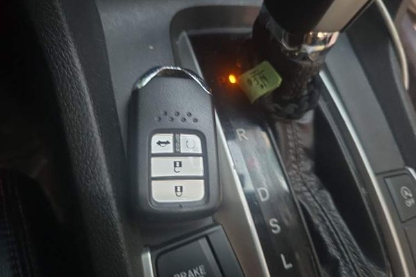 Honda Civic 2019, 72600 км, за 8853 USD - фото 20