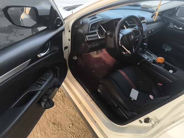 Honda Civic 2019, 130600 км, за 8882 USD - фото 17