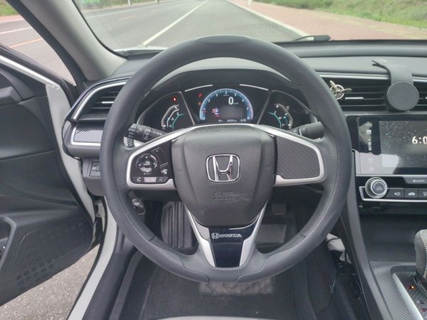 Honda Civic 2019, 38300 км, за 9169 USD - фото 11