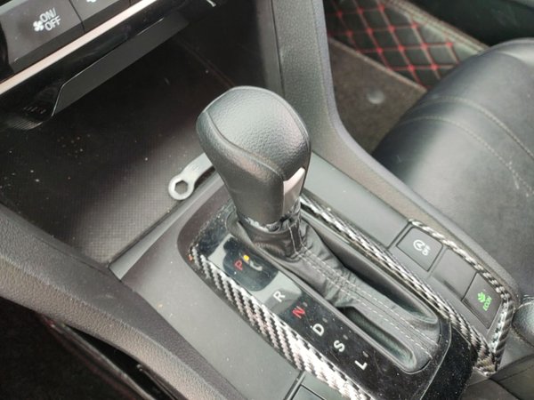 Honda Civic 2019, 39100 км, за 12518 USD - фото 17