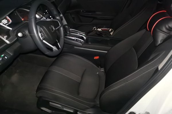 Honda Civic 2019, 53600 км, за 9912 USD - фото 16