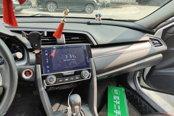 Honda Civic 2019, 72500 км, за 9912 USD - фото 10