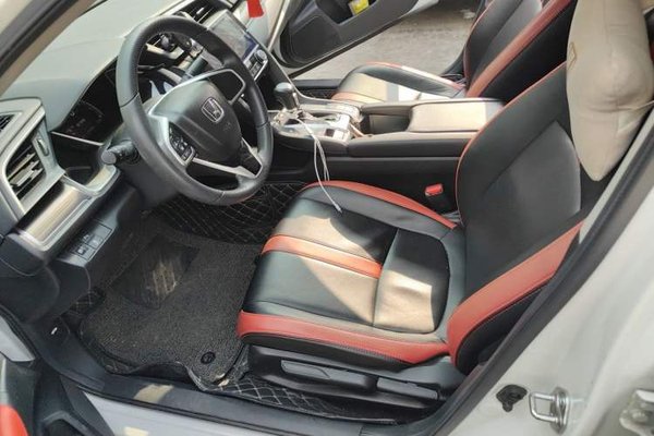 Honda Civic 2019, 72500 км, за 9912 USD - фото 12