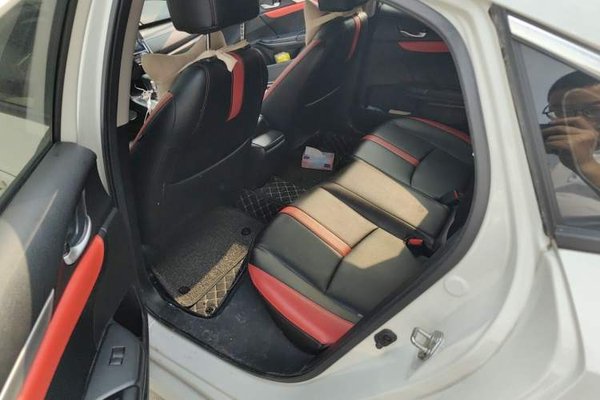 Honda Civic 2019, 72500 км, за 9912 USD - фото 14
