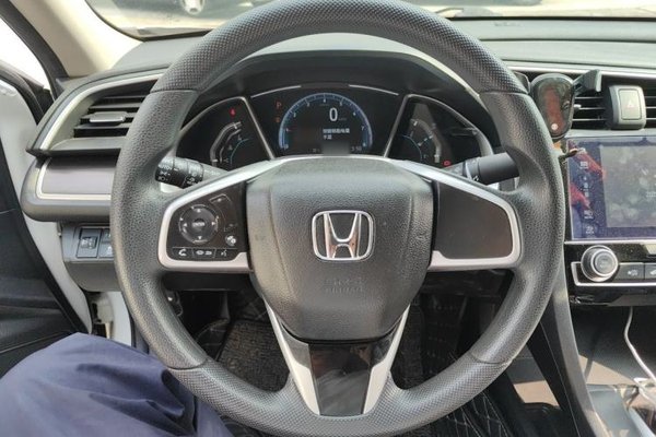 Honda Civic 2019, 72500 км, за 9912 USD - фото 7