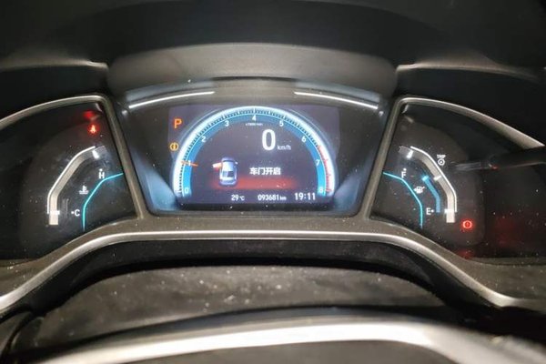Honda Civic 2019, 93600 км, за 9043 USD - фото 12