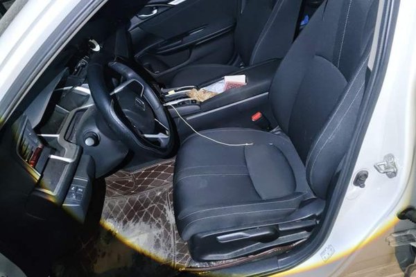 Honda Civic 2019, 93600 км, за 9043 USD - фото 16