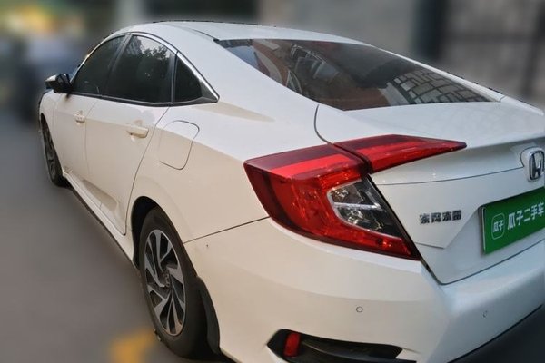 Honda Civic 2019, 93600 км, за 9043 USD