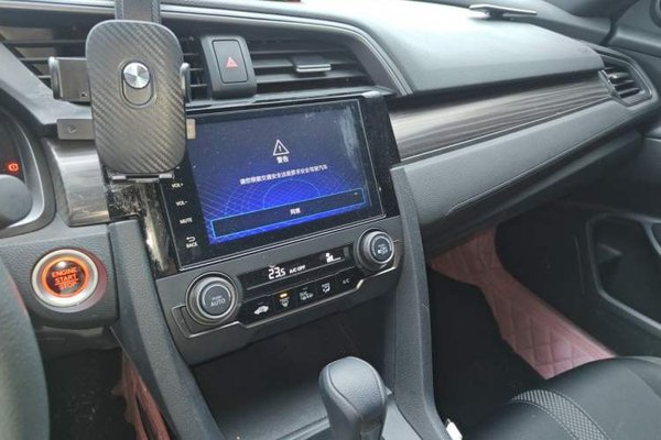 Honda Civic 2021, 20600 км, за 13737 USD - фото 10