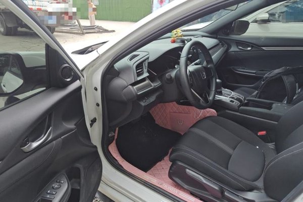 Honda Civic 2021, 20600 км, за 13737 USD - фото 13
