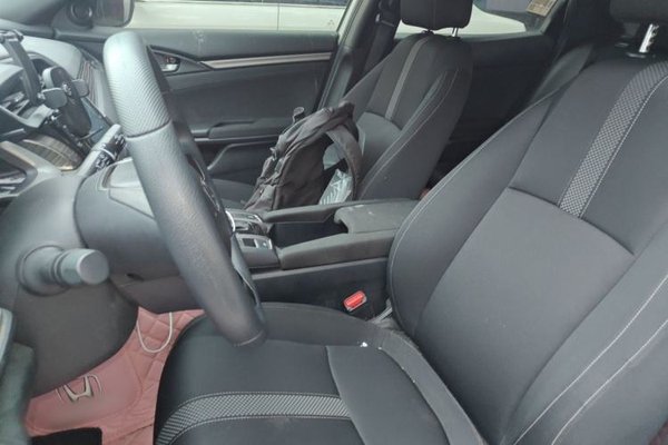 Honda Civic 2021, 20600 км, за 13737 USD - фото 12
