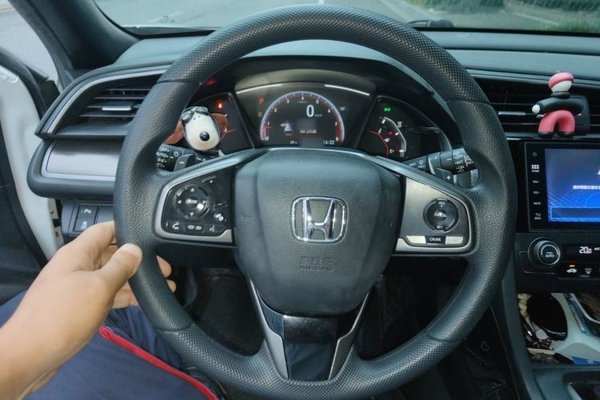 Honda Civic 2021, 60900 км, за 10589 USD - фото 10