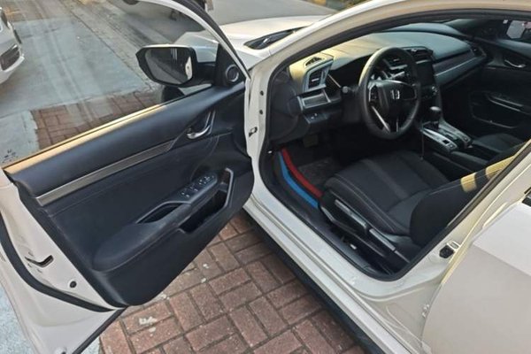 Honda Civic 2021, 78200 км, за 11105 USD - фото 18