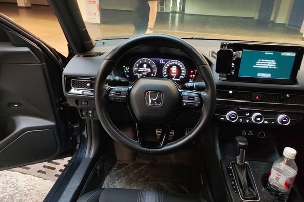 Honda Civic 2022, 34100 км, за 12539 USD - фото 13