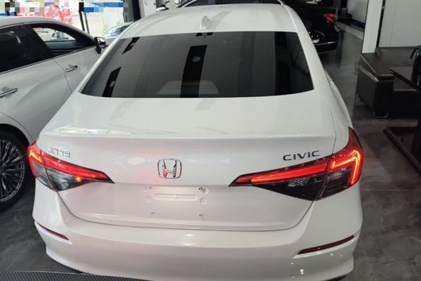 Honda Civic 2022, 33200 км, за 13876 USD