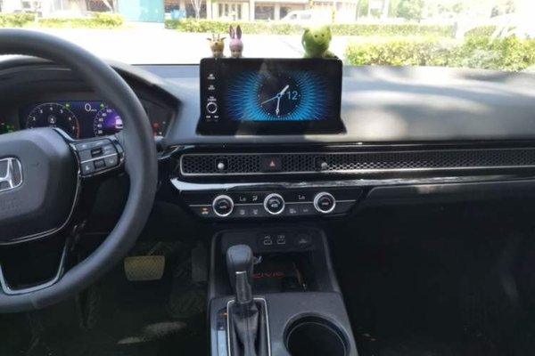 Honda Civic 2022, 59200 км, за 13420 USD - фото 16