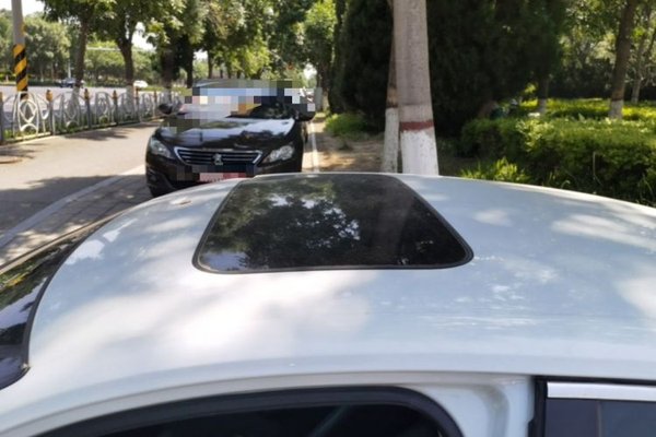 Honda Civic 2022, 59200 км, за 13420 USD - фото 11