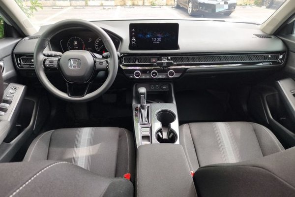 Honda Civic 2023, 11000 км, за 13964 USD - фото 14