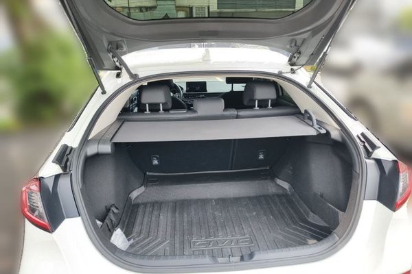 Honda Civic 2023, 11000 км, за 13964 USD - фото 24