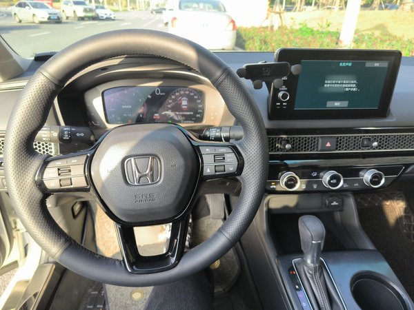 Honda Civic 2023, 18700 км, за 14691 USD - фото 11