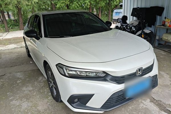 Honda Civic 2023, 5800 км, за 15226 USD