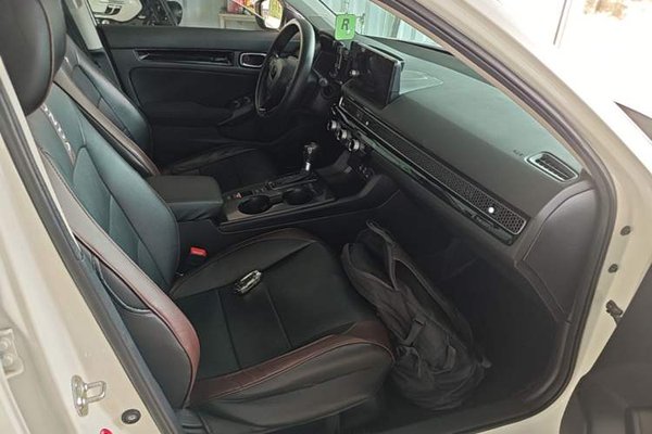Honda Civic 2023, 5800 км, за 15226 USD - фото 19