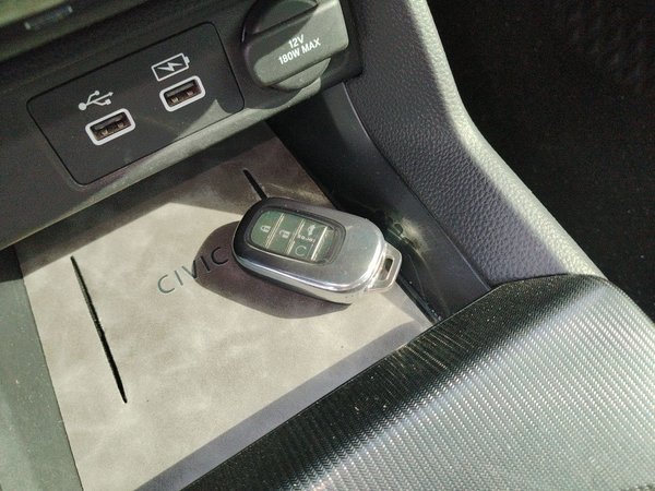 Honda Civic 2023, 68700 км, за 12493 USD - фото 9